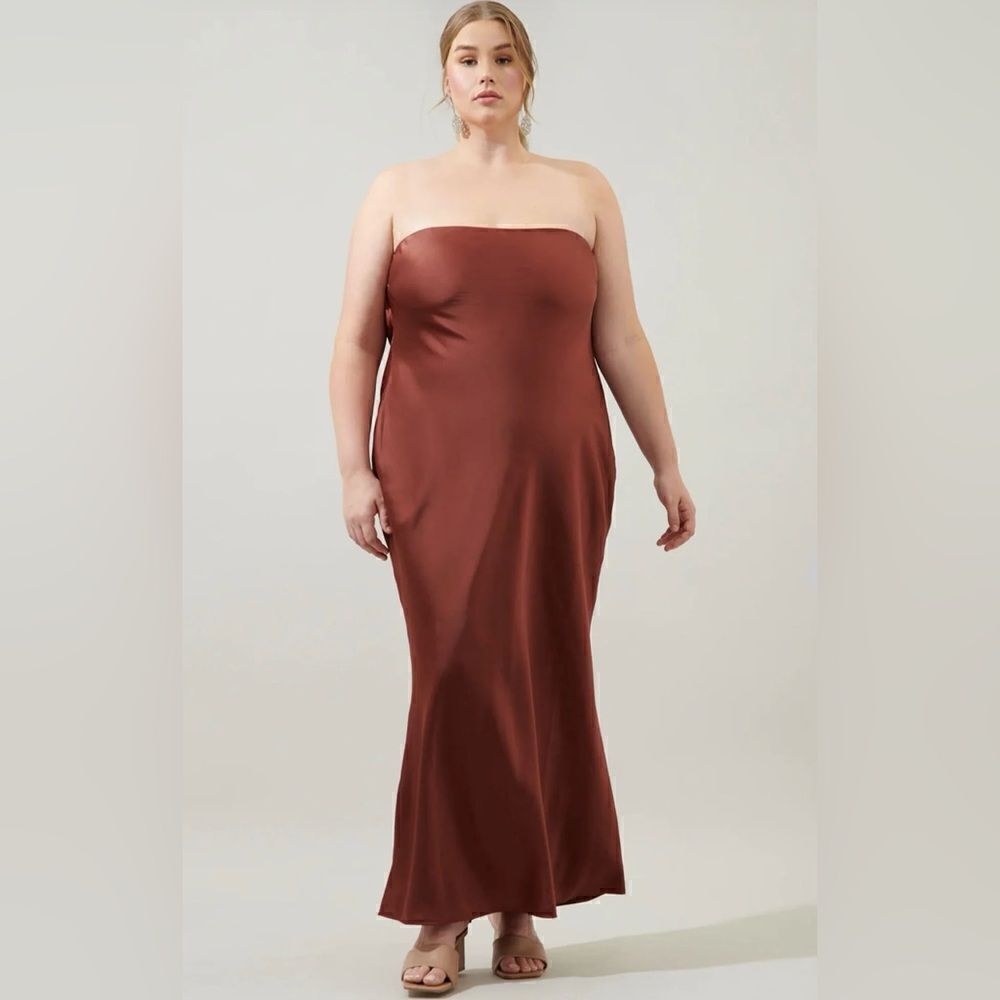 Sugarlips R.S.V.P Plus‎ Open Back Satin Maxi Dress-Size 1X